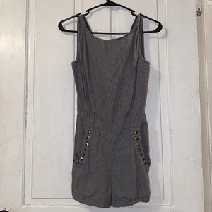 Dark gray striped romper perfect for summer!